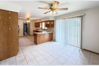 901 Lark Street, Peotone, IL 60468 - Photo 17