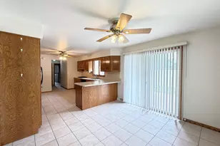 901 Lark St, Peotone, IL 60468 - Photo 17