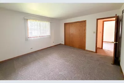 901 Lark Street, Peotone, IL 60468 - Photo 25