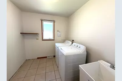 901 Lark Street, Peotone, IL 60468 - Photo 31