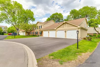 136 Wolcott Court #O2, Schaumburg, IL 60193 - Photo 1