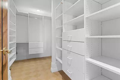 100 E Huron Street #4703, Chicago, IL 60611 - Photo 23