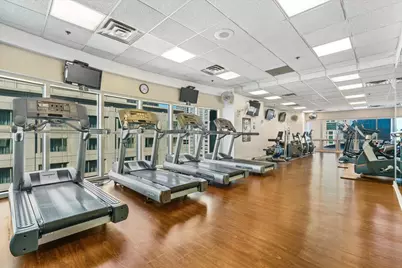 100 E Huron Street #4703, Chicago, IL 60611 - Photo 33