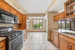 18550 Pine Lake Dr, Tinley Park, IL 60477 - Photo 7