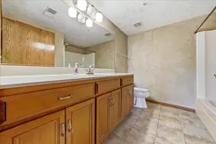 18550 Pine Lake Dr, Tinley Park, IL 60477 - Photo 17