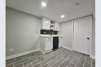 8819 S Carpenter Street, Chicago, IL 60620 - Photo 37