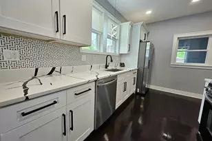 8819 S Carpenter St, Chicago, IL 60620 - Photo 23