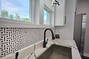 8819 S Carpenter St, Chicago, IL 60620 - Photo 21