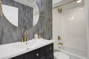 9335 Landings Ln, Des Plaines, IL 60016 - Photo 17