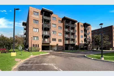 9335 Landings Lane #307, Des Plaines, IL 60016 - Photo 3