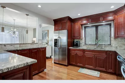 9335 Landings Lane #307, Des Plaines, IL 60016 - Photo 7