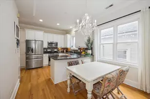 1951 W Melrose St, Chicago, IL 60657 - Photo 7