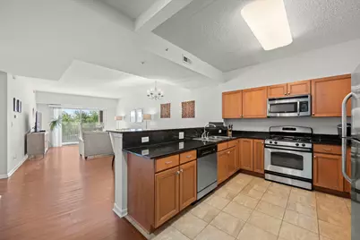 125 Lakeview Drive #301, Bloomingdale, IL 60108 - Photo 3