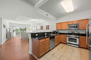 125 Lakeview Dr, Bloomingdale, IL 60108 - Photo 3