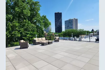 5240 N Winthrop Avenue #201, Chicago, IL 60640 - Photo 3