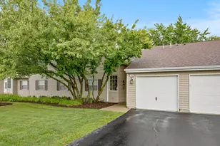 96 Gant Cir, Streamwood, IL 60107 - Photo 17
