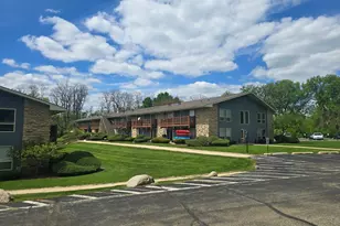 300 Opatrny Dr, Fox River Grove, IL 60021 - Photo 3