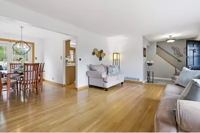 237 N Pioneer Drive, Addison, IL 60101 - Photo 7