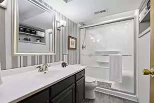 237 N Pioneer Dr, Addison, IL 60101 - Photo 23