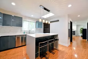 1634 E Forest Ave, Des Plaines, IL 60018 - Photo 9