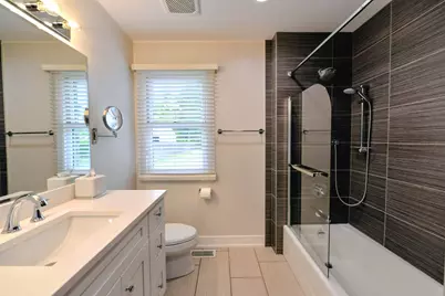 1634 E Forest Avenue, Des Plaines, IL 60018 - Photo 15