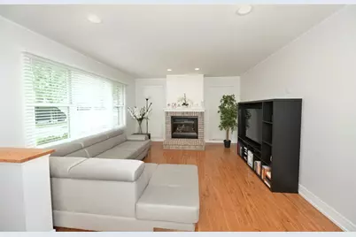1634 E Forest Avenue, Des Plaines, IL 60018 - Photo 7