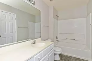 7049 Buchanan Dr, Gurnee, IL 60031 - Photo 7