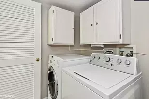 7049 Buchanan Dr, Gurnee, IL 60031 - Photo 9