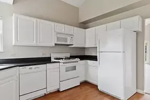 7049 Buchanan Dr, Gurnee, IL 60031 - Photo 3