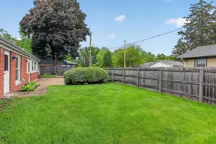 180 Alschuler Dr, Aurora, IL 60506 - Photo 21