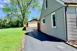 11709 S Hamlin Ave, Alsip, IL 60803 - Photo 27