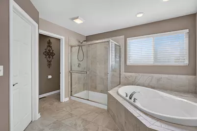 2431 Fitzhugh Turn, Yorkville, IL 60560 - Photo 51