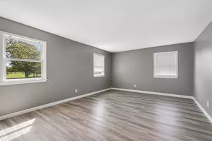 146 Feece Dr, Batavia, IL 60510 - Photo 7