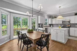 670 Williamsburg Ave, Gurnee, IL 60031 - Photo 7