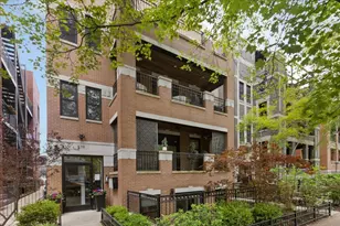 839 W Bradley Pl, Chicago, IL 60613 - Photo 1