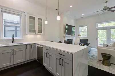 839 W Bradley Place #3, Chicago, IL 60613 - Photo 9