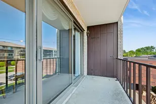 4716 W 106th Pl, Oak Lawn, IL 60453 - Photo 15
