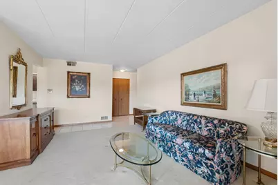 4716 W 106th Place #2B, Oak Lawn, IL 60453 - Photo 5
