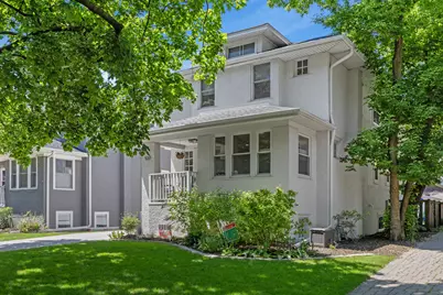 527 Woodbine Avenue, Oak Park, IL 60302 - Photo 1