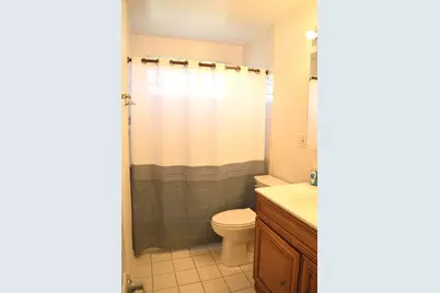 7040 Meadowbrook Lane, Hanover Park, IL 60133 - Photo 11