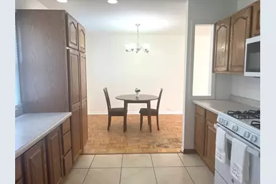 7040 Meadowbrook Lane, Hanover Park, IL 60133 - Photo 7