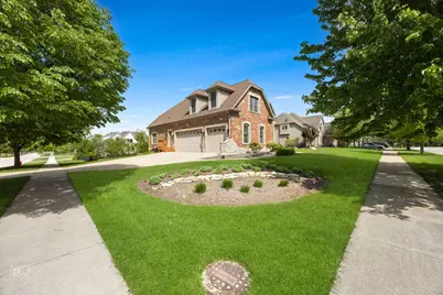 600 Willow Street, Sugar Grove, IL 60554 - Photo 3