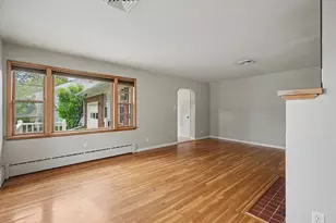 311 Flora Dr, Champaign, IL 61821 - Photo 5