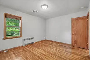 311 Flora Dr, Champaign, IL 61821 - Photo 13