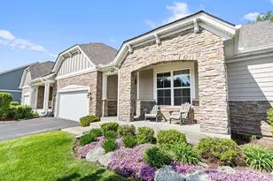 117 Costekin Ct, Hawthorn Woods, IL 60060 - Photo 3