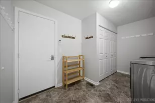 2755 Bluewater Cir, Naperville, IL 60564 - Photo 19