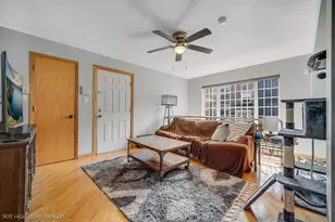 2131 W Highland Ave, Chicago, IL 60659 - Photo 5