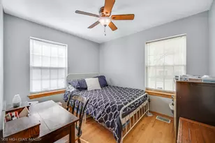 2131 W Highland Ave, Chicago, IL 60659 - Photo 9