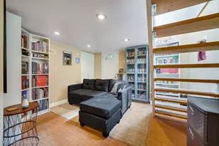 2131 W Highland Ave, Chicago, IL 60659 - Photo 11