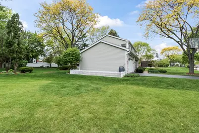 1059 W Chatham Drive, Palatine, IL 60067 - Photo 39